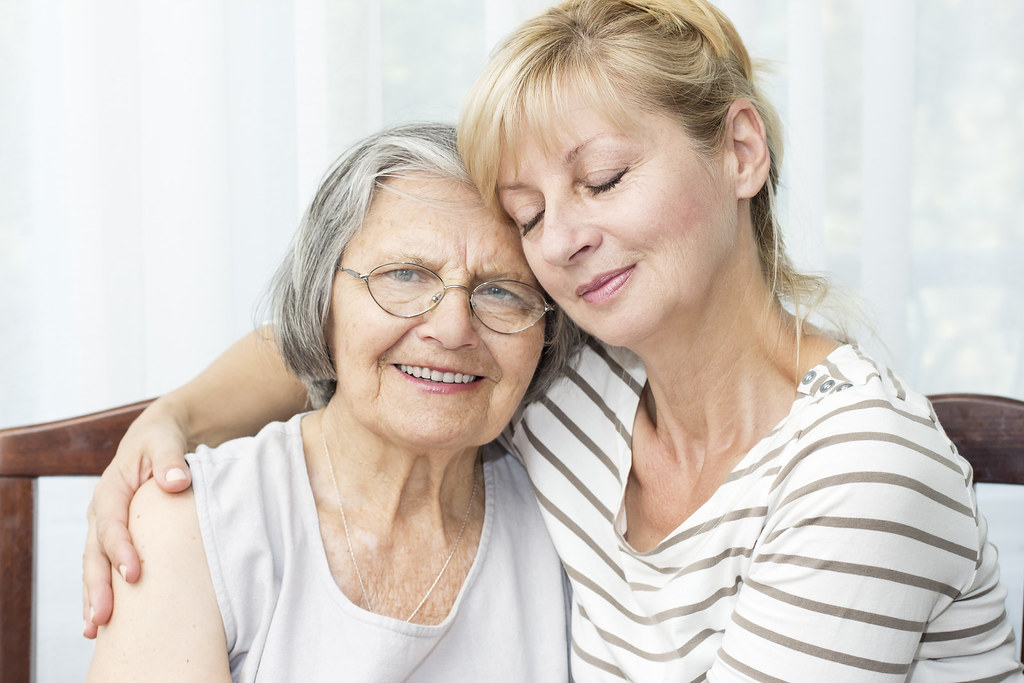 Read more about the article Assisted Living vs Nursing Home
